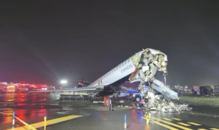 colisao-aviao-aeroporto