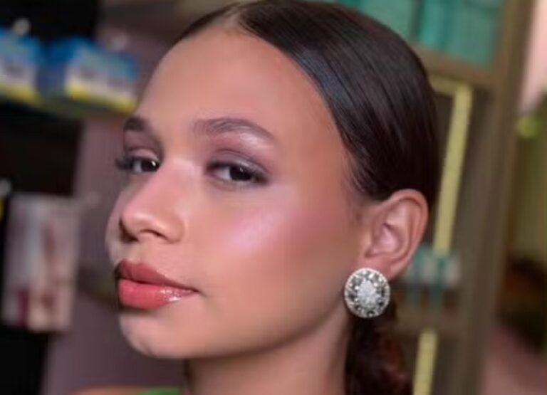 Ester Almeida de Oliveira