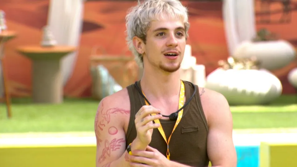 Juliano Floss recebe carro do BBB 26, mas ainda não pode dirigir
