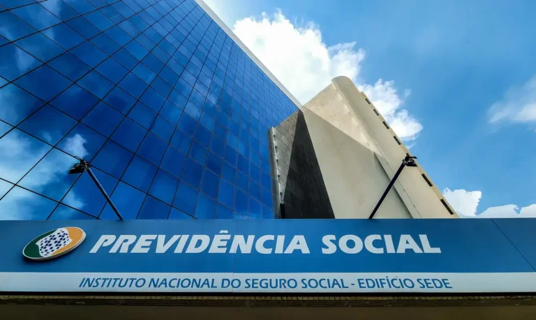 INSS acaba de vez com programa que permitia antecipar dinheiro de aposentadorias