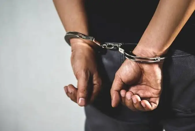 Homem é preso com celular furtado durante procissão no Acre