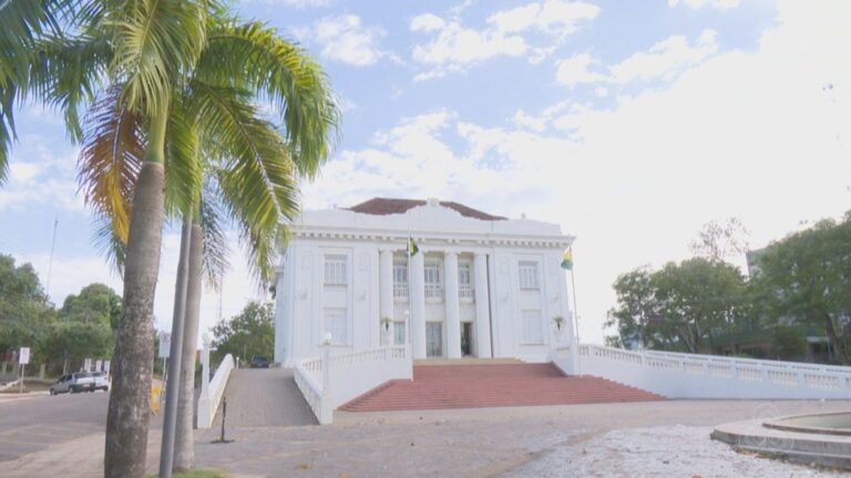 Quinta-feira de tempo firme, sol e calor abafado no Acre e região