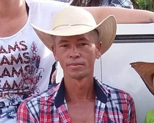 Máquina pesada tomba e mata trabalhador; vídeo mostra momento de desespero