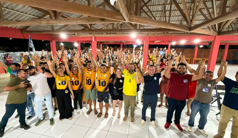 Encontro com Adailton Cruz reúne centenas de pessoas em Feijó