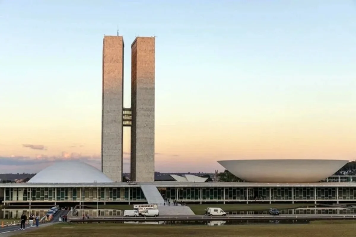 Congresso é reprovado por 37% dos brasileiros, aponta nova pesquisa