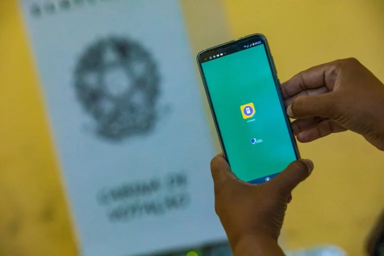 Eleitor tem até sábado antes das eleições para baixar e-Título