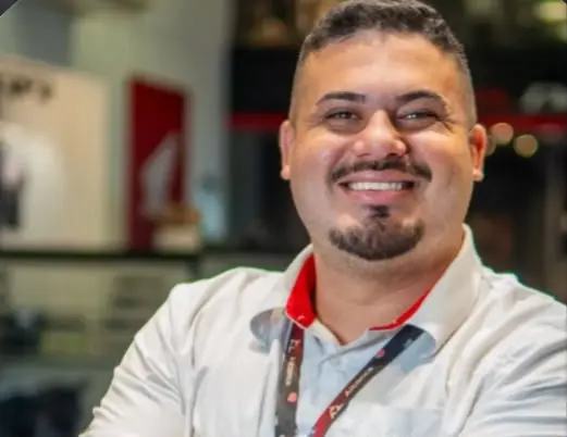 Ex-motoboy, vendedor de Rio Branco alcança mais de R$ 1 milhão em vendas