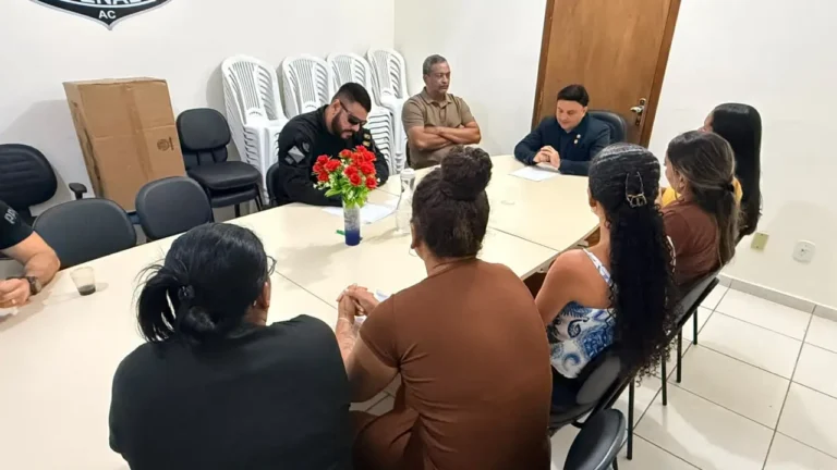 Após bloqueio, familiares de presos apresentam reivindicações ao Iapen