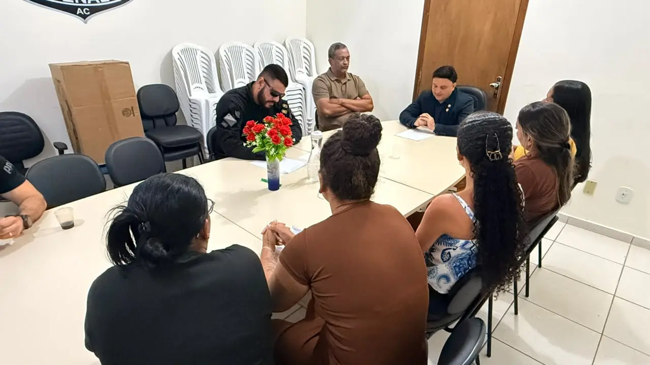 Após bloqueio, familiares de presos apresentam reivindicações ao Iapen