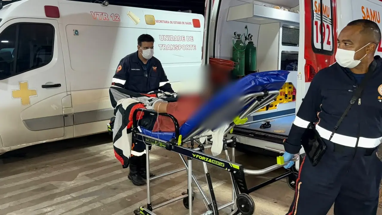 No Acre, homem cai de ponte com quadriciclo e é resgatado por moradores