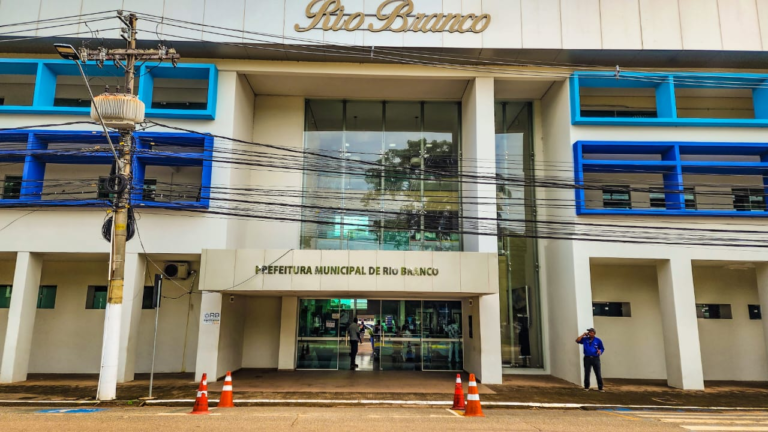 Prefeitura remaneja mais de R$ 5 milhões para secretarias; entenda
