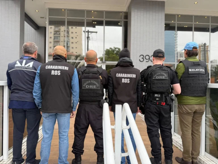 Polícia Federal deflagra operação contra clã da máfia italiana que enviava cocaína à Europa