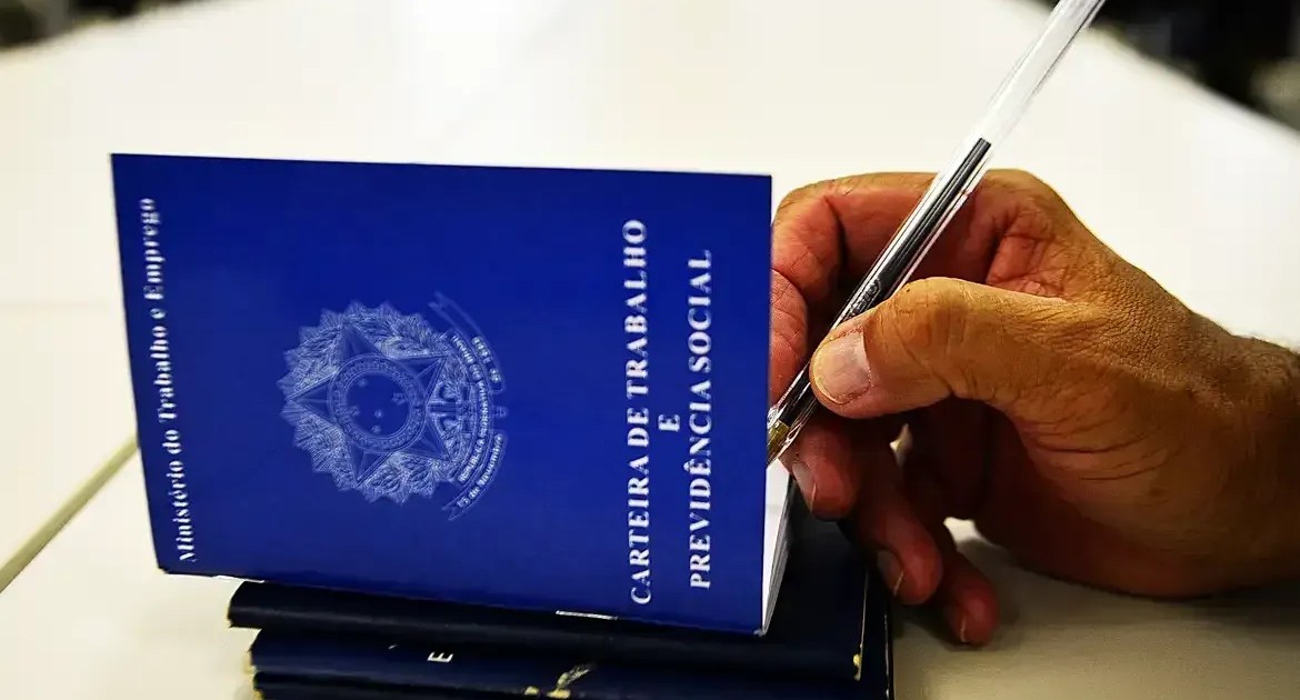 Acre divulga mais de 210 oportunidades de emprego nesta sexta