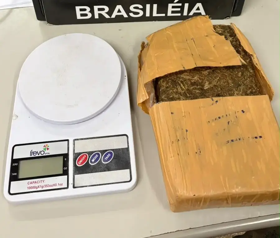 Homem é preso com mais de 1 kg de maconha no interior do Acre 