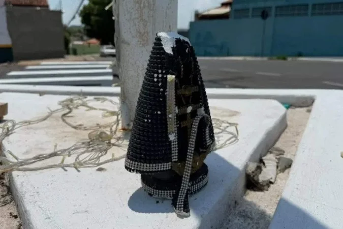 Imagem de Nossa Senhora Aparecida é encontrada sem cabeça
