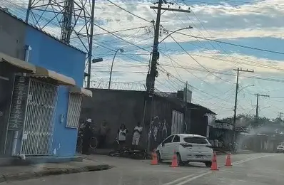Carro e moto se envolvem em acidente em Rio Branco