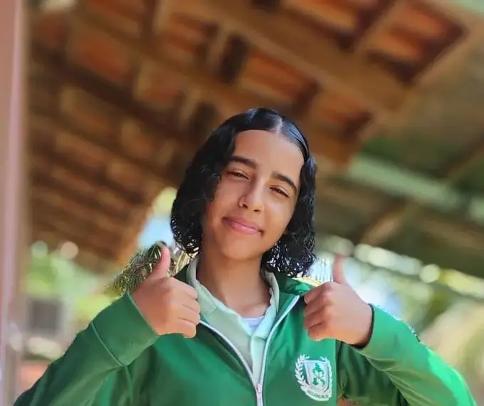 Adolescente de 13 anos desaparece após sair de escola em Rio Branco