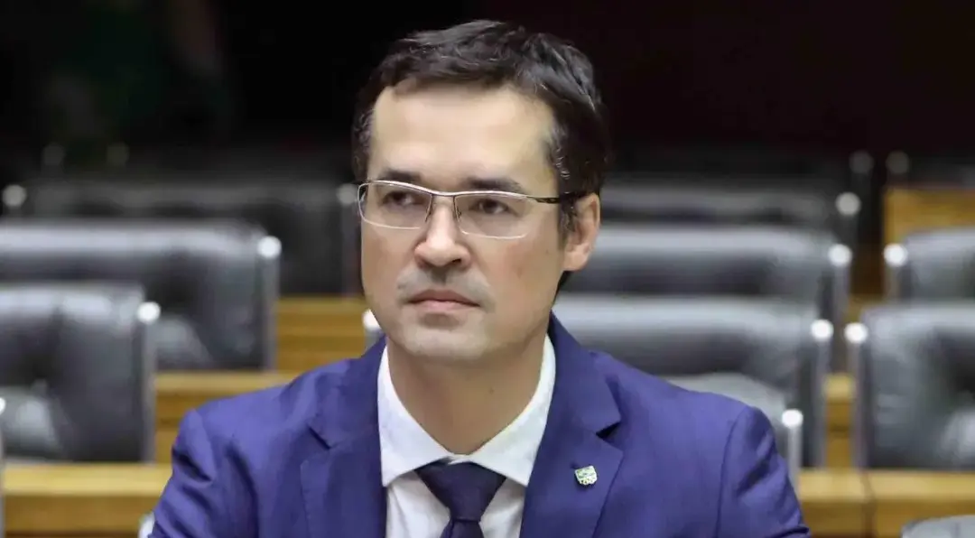 Ministro do TSE cassa registro de Deltan Dallagnol por saída do Ministério Público