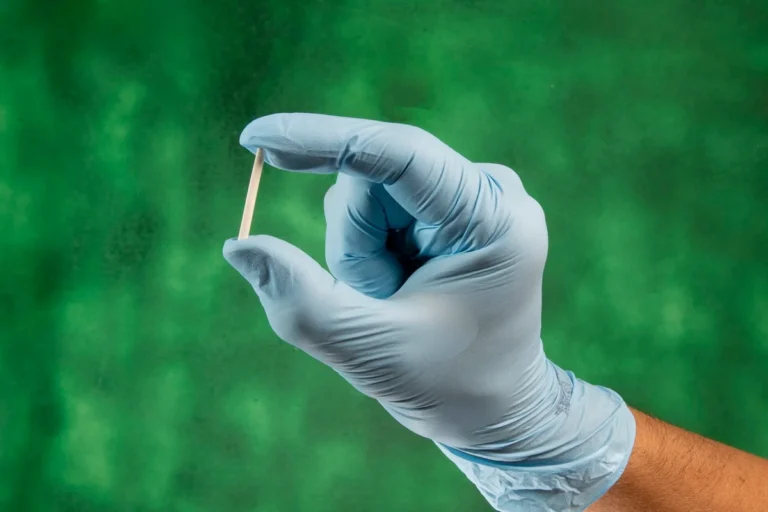 Anvisa suspende implantes hormonais e manda apreender lote irregular