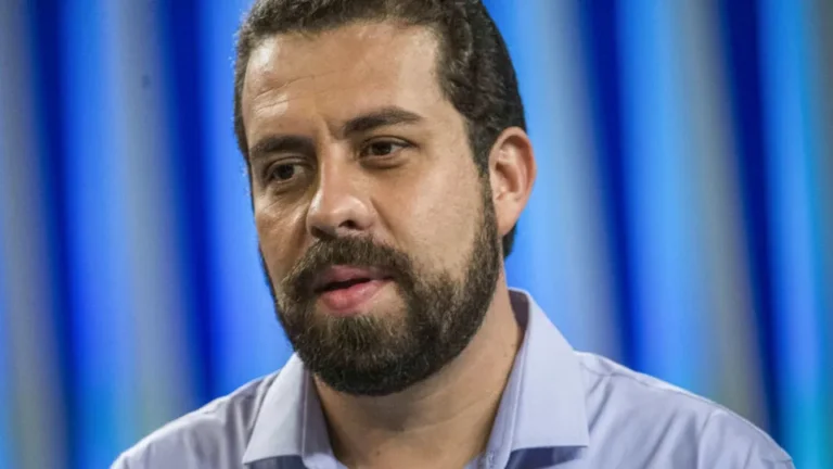 Guilherme Boulos acusa prefeitos aliados de Flávio de dificultar acesso de eleitores às urnas