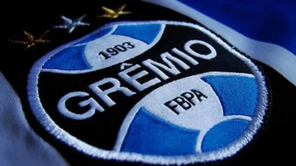 Ex-volante do Grêmio é internado em UTI após infarto em futebol com amigos