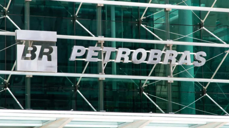 Petrobras anuncia 3ª descoberta de petróleo em poço na Foz do Amazonas
