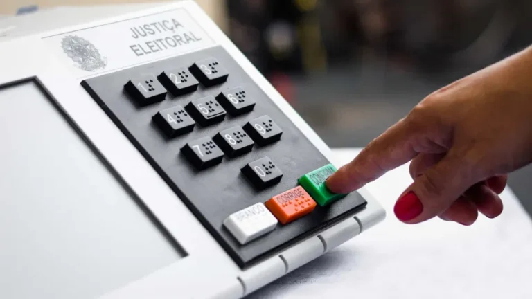 URGENTE: Zanin prorroga votação por mais 2 horas em todo o país