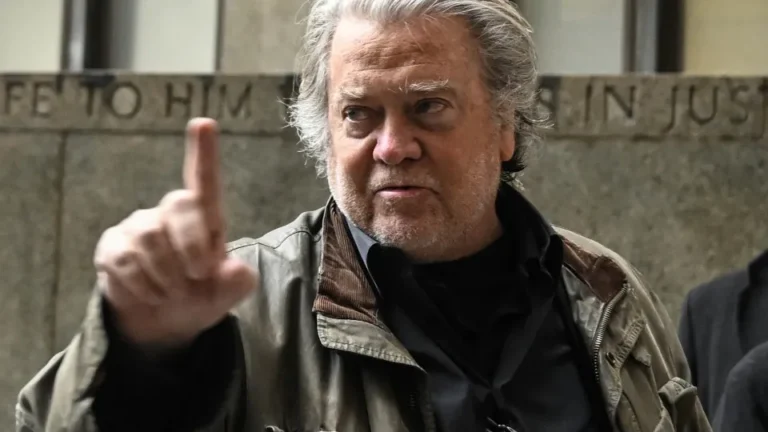 Steve Bannon insiste em vitória de Flávio e diz que Trump deve isolar