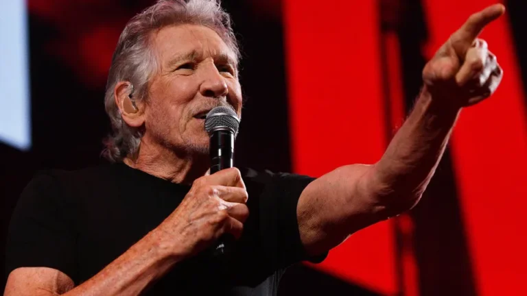 Roger Waters ataca família Bolsonaro e convoca brasileiros a votar em Lula