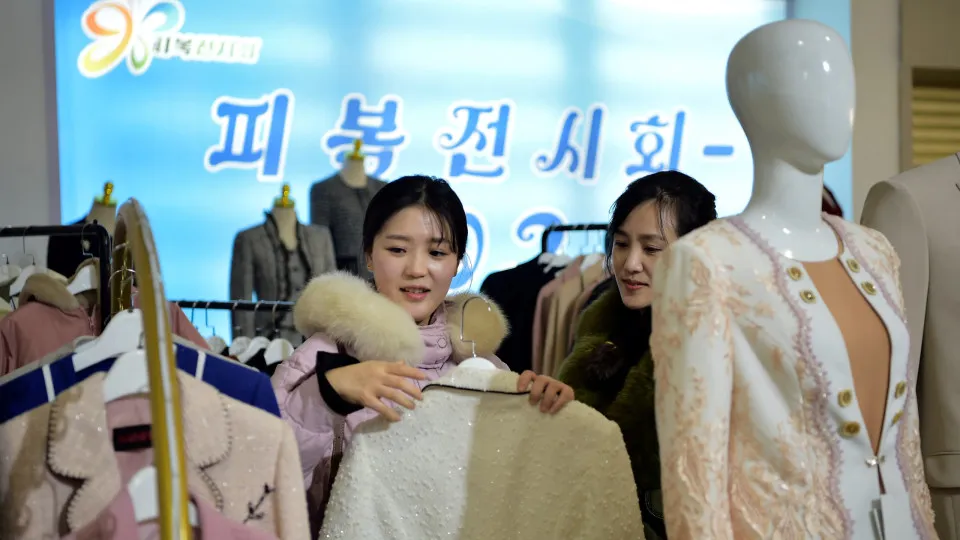 Fotos curiosas da vida cotidiana na secreta Coreia do Norte