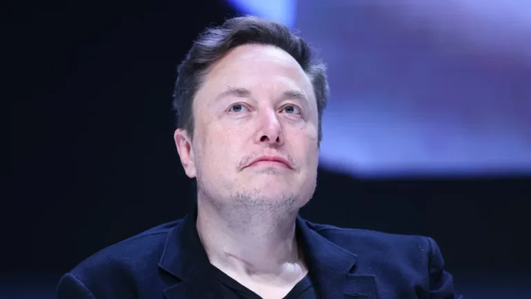 Elon Musk confirma possível fusão entre Tesla e SpaceX