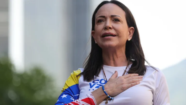 María Corina agradece a Trump após voltar à Venezuela e diz que não conseguiu diálogo com Lula