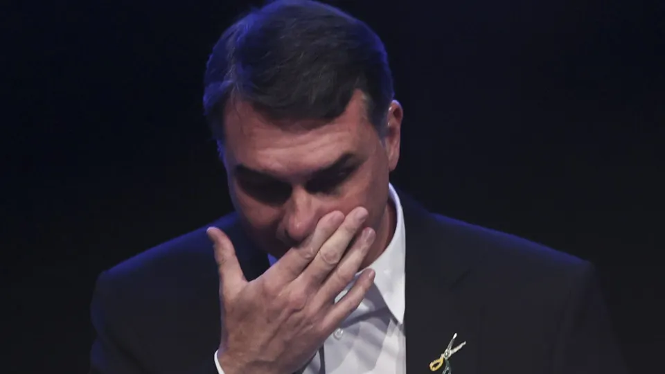 PL reconhece derrota para Lula, e Flávio Bolsonaro diz que vai liderar oposição