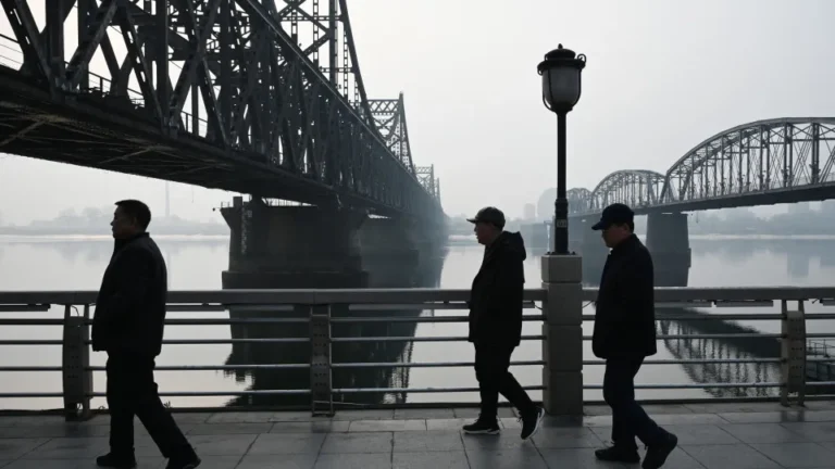 China e Coreia do Norte inauguram ponte entre países