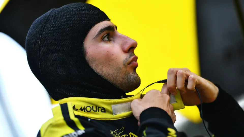 Rafa Câmara chega à F1 em 2027 inspirado pela avó e moldado pela Ferrari