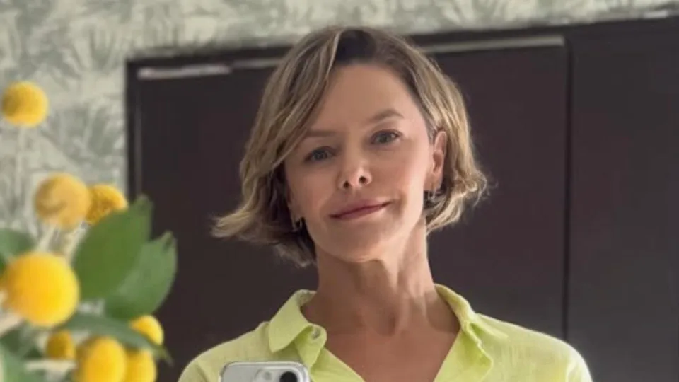 Bianca Rinaldi celebra 52 anos com foto nua e reflete: