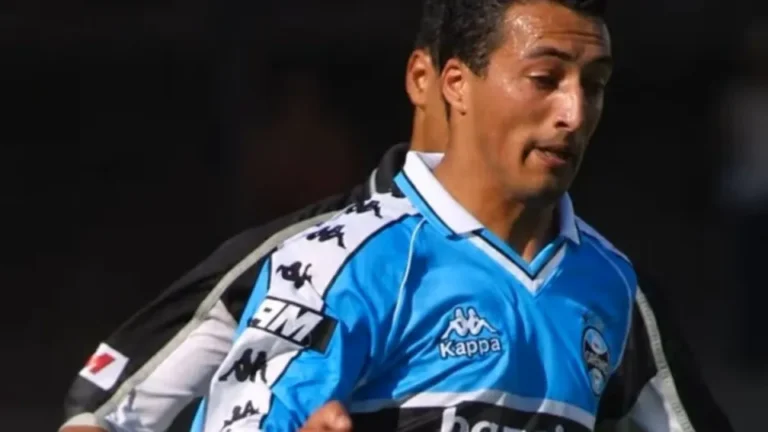 Morre Emerson Leal, ex-jogador do Grêmio que infartou em jogo com amigos